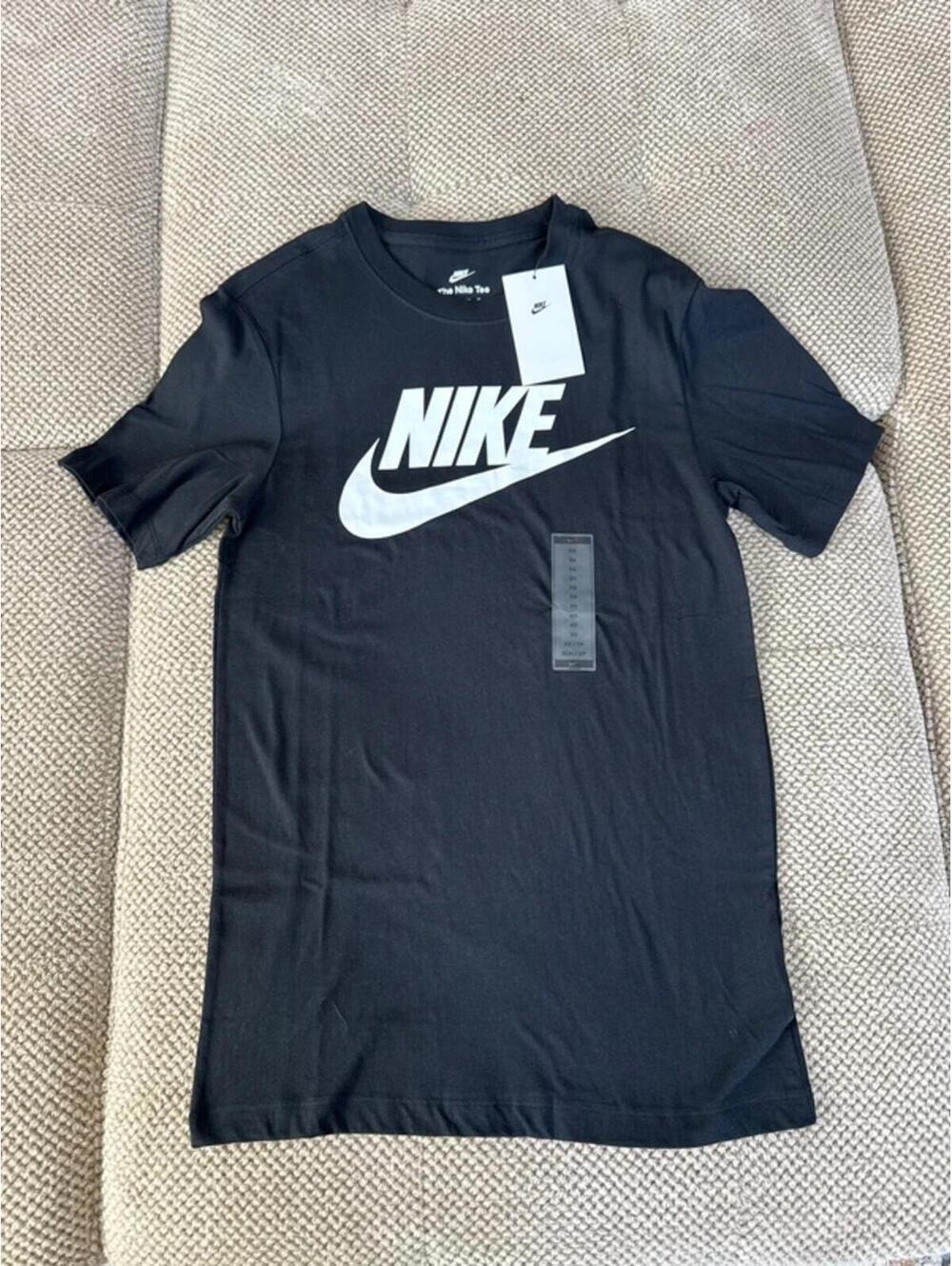 Nike- Sportswear T-Shirt